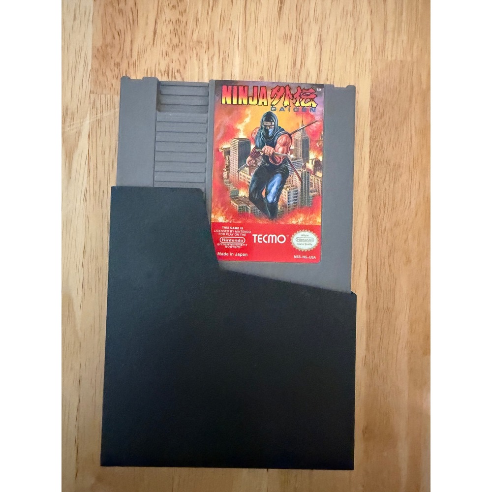 Ninja Gaiden Nintendo NES Tecmo 1989 Video Game Cartridge NES-NG-USA Tested